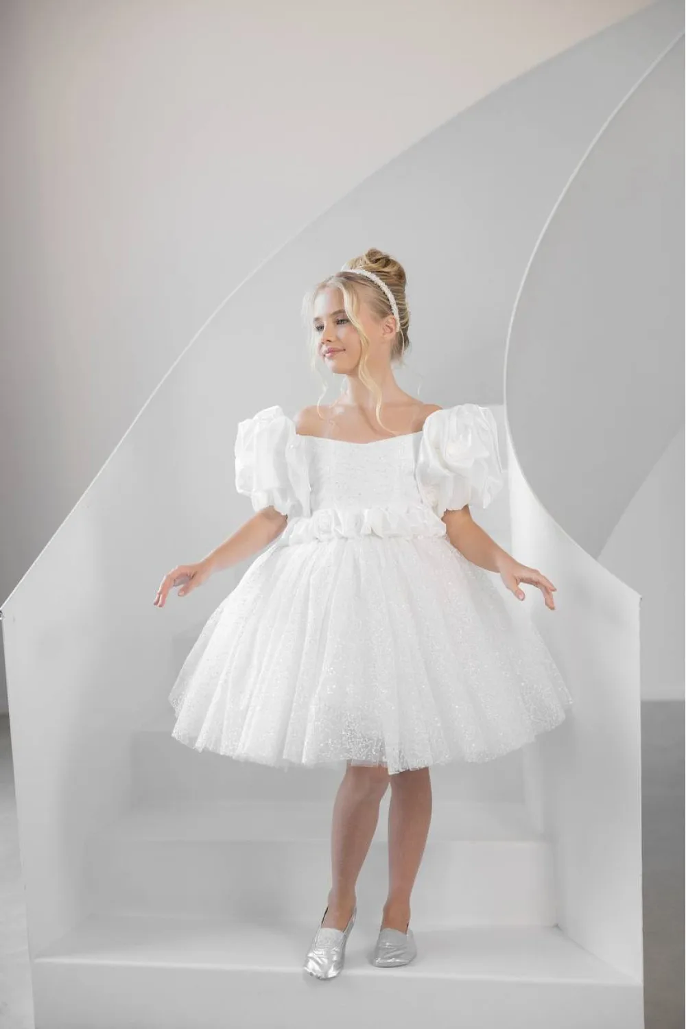 White Flower Girl Dresses For Wedding Customized Shiny Tulle Litter Girl Baby Birthday First Communion Dresses