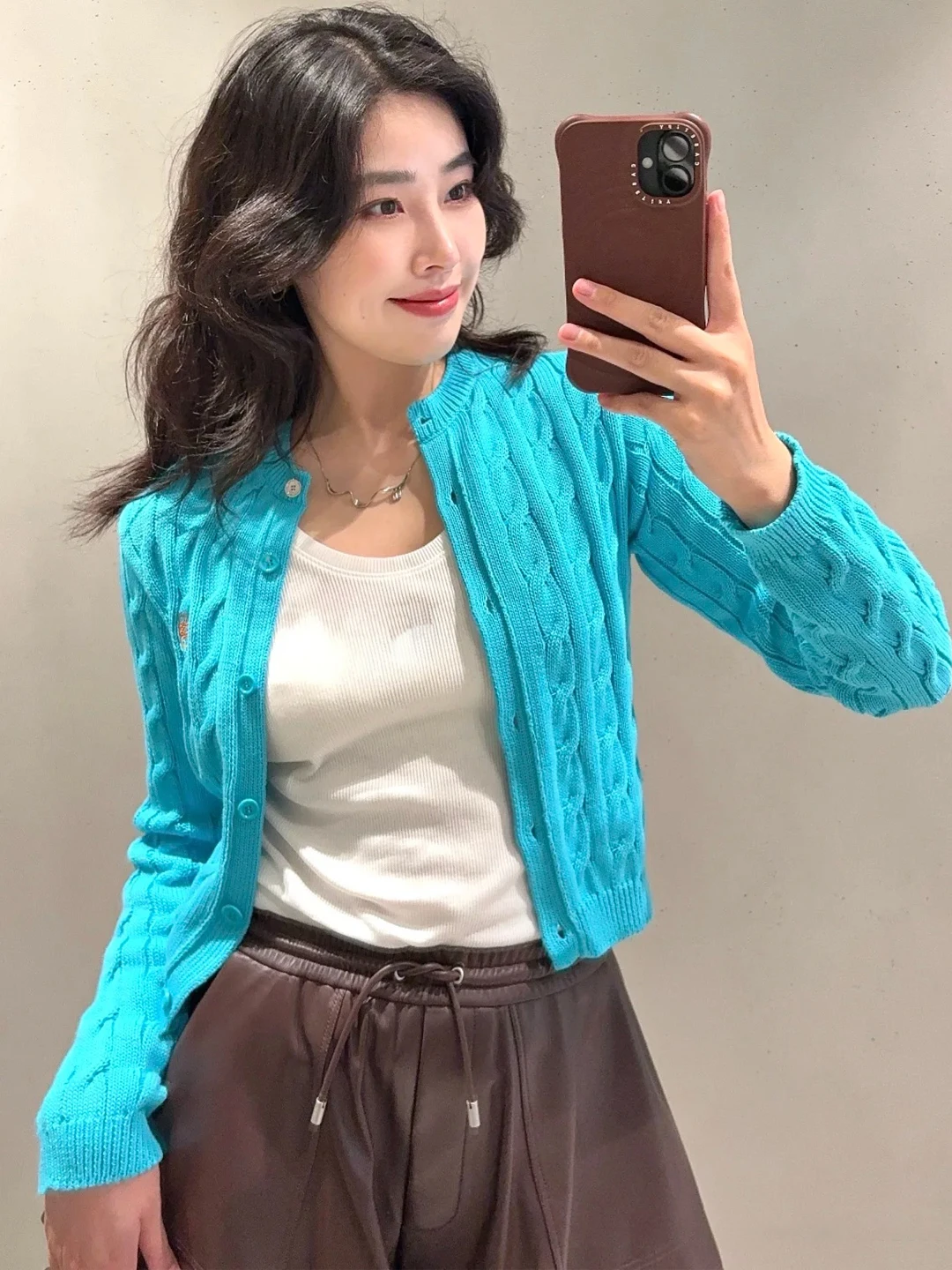 

2025 струящийся вязаный свитер-кардиган с круглым вырезом и длинными рукавами, женский короткий топ для похудения