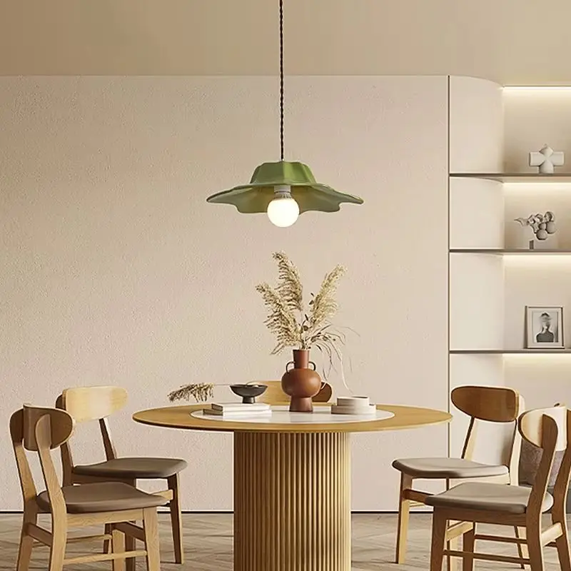 Green Maple Leaf Shaped Chandelier Nordic Minimalist Pendant Light for Guest Room Dining Table Small Group Apartment Home Decor