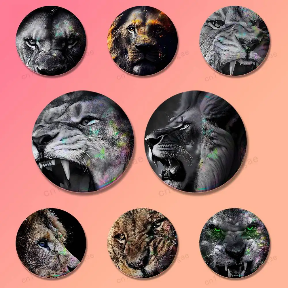 

Animal Lion Roar Round Cosplay Pin Bag Decor Fans Collect Friends Gifts Brooch Souvenir Badges 25 32 44 58 75 mm