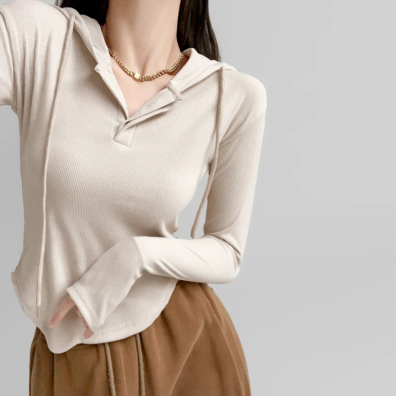 

Women Button Detail Hooded Crop Top With Curve Hem