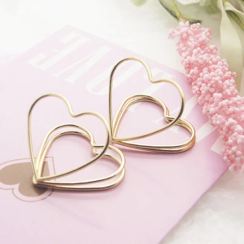 

1PCS Creative Business Card Holder Love Note Label Seat Clip Message Dining Table Clips Metal Double Layer Cute Stationery