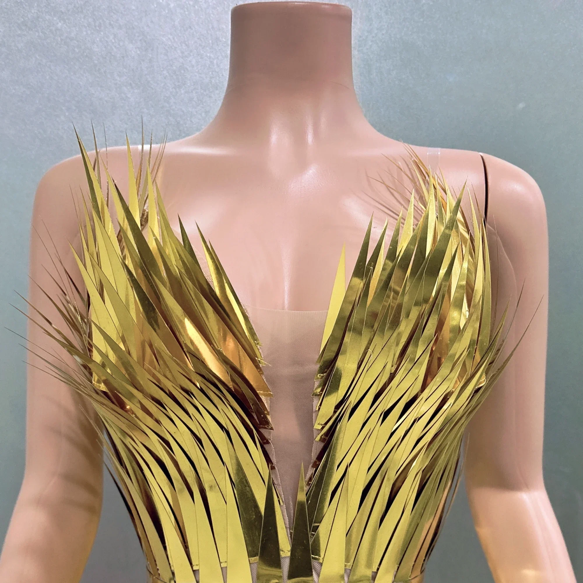 Seksowny strój urodzinowy Złota cekinowa błyszcząca sukienka piosenkarki Wieczorowy kostium na występy w klubie nocnym Strój sceniczny