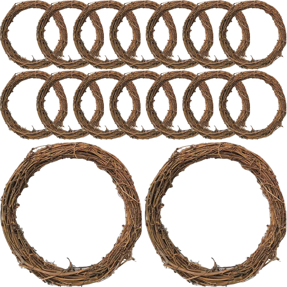 

16Pcs Natural Rattan Wreath DIY Circles Handwoven Vine Hoops for Indoor Outdoor Garden Patio Decorative Crafts