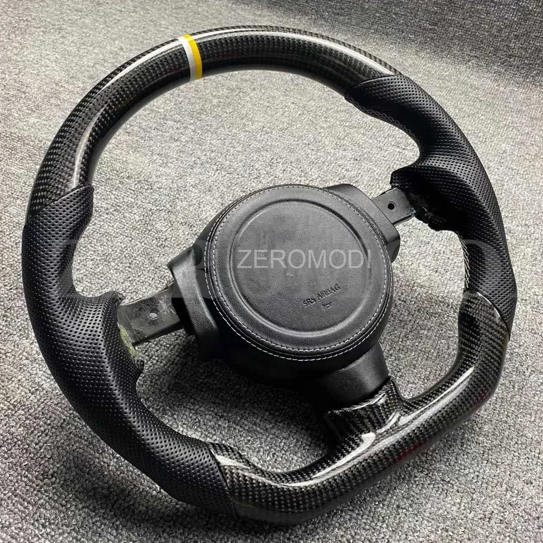 Carbon Fiber Steering Wheel With Leather For Toyota Land Cruiser / FJ Cruiser 2007 2009 2010 2011 2013 2016 2017 2018 2019 2020