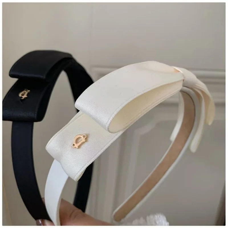 One bow hair band, black narrow-edge thin head band, D-letter high cranial top pressure hair bundle