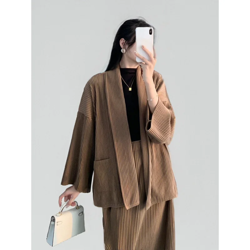 Completo plissettato da donna in 2 pezzi Miyake – Giacca ampia + gonna slim |    Set autunno inverno Y241018 ZSJ.