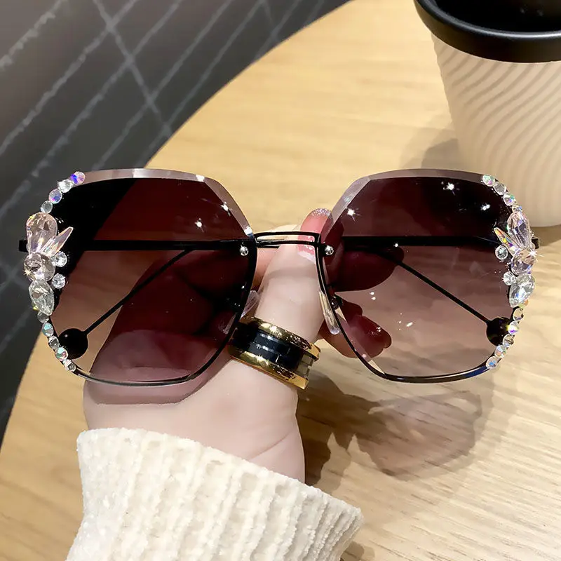 

New Borderless Square Sunglasses Women's Brand Designer Fashion Sun Glasses Women Outdoor Driving Eyewear UV400 Oculos De Sol