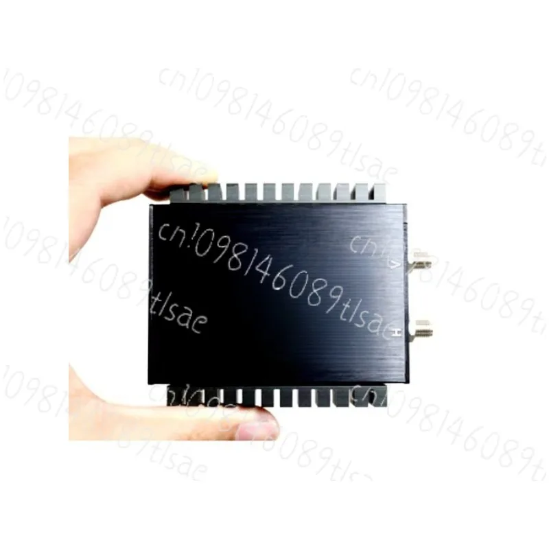 

16-битный АЦП с прямой выборкой SDR любительского радиоприемника: 3,0,5 ppm VCXO (R828D), модели RX-888 Plus/MKII, чип LTC2208