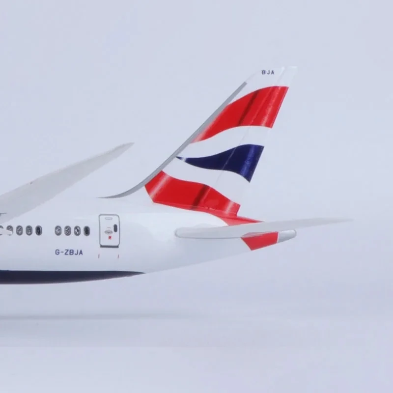 47 سنتيمتر 1/157 مقياس الطائرات B777 الخطوط الجوية البريطانية الخطوط الجوية الراتنج لعبة الطائرة للأطفال هدية الكريسماس LED (اللمس أو التحكم في الصوت)