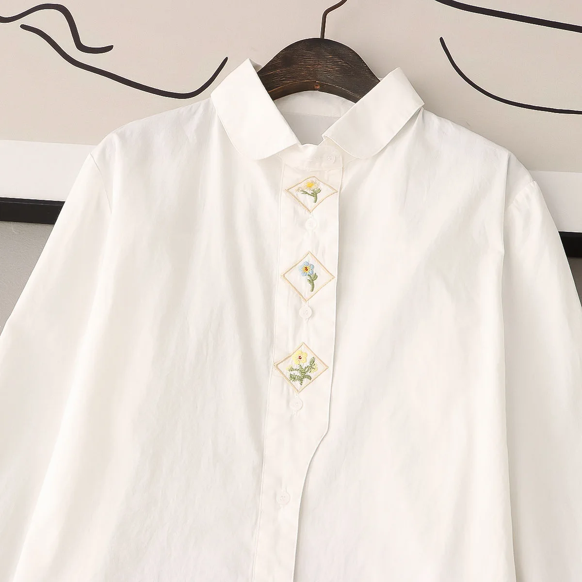 New Summer Cotton Long Sleeve Shirts Lapel Flower Embroidery Top Casual Girl Literature Sweet Loose Blouse 2024 Autumn T465108QC