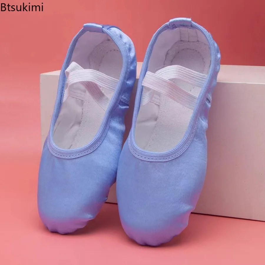 Girls Ballet Shoes Embroidered Cartoon Crown Kids Dance Slippers Professional Soft Sole Girls Female Ballet Yoga Gym Dance Shoes