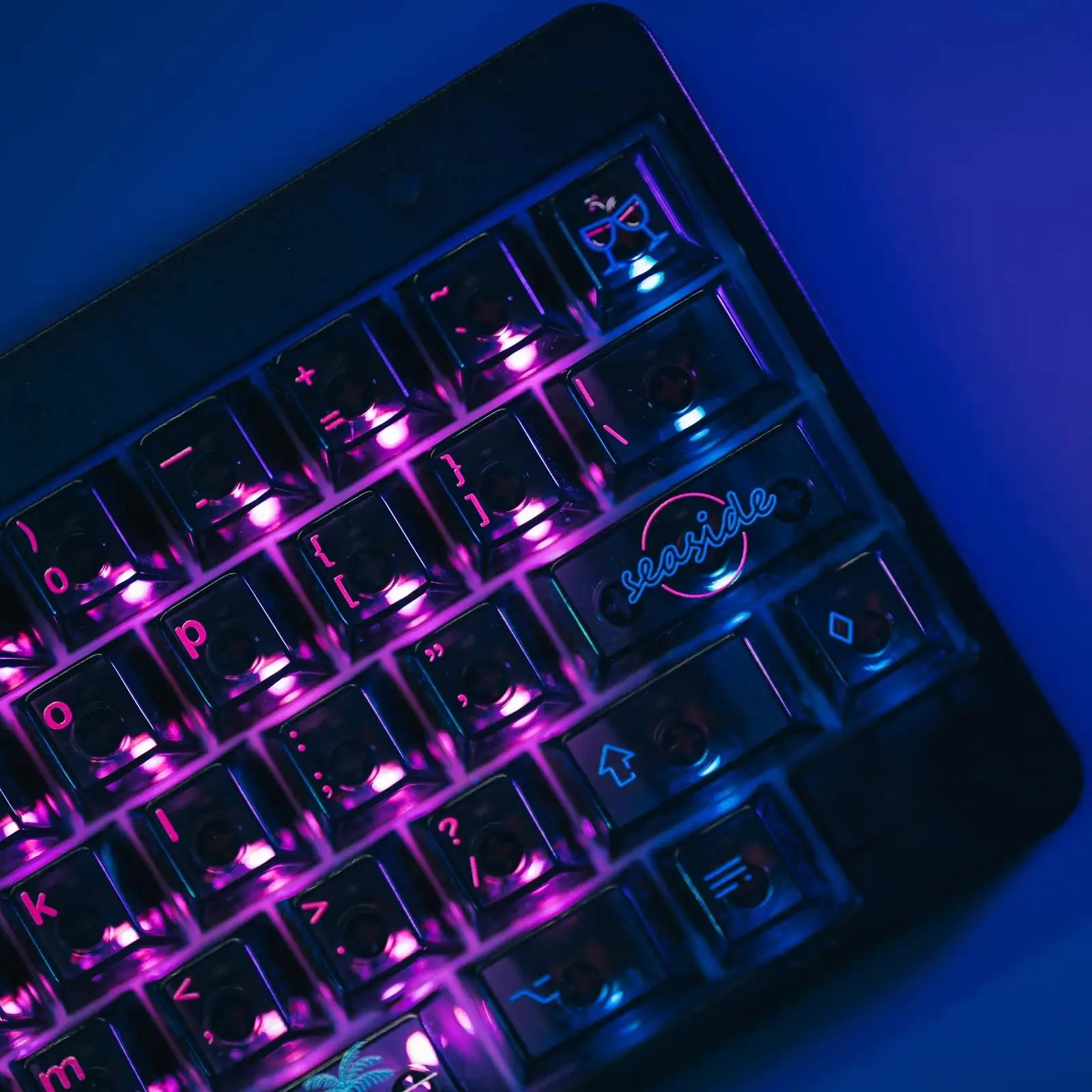 LeleLab Seaside PC Keycaps Scrawl Black Transparent Keycap Original Factory Personalized Keyboard Keycaps Customized PC Gifts