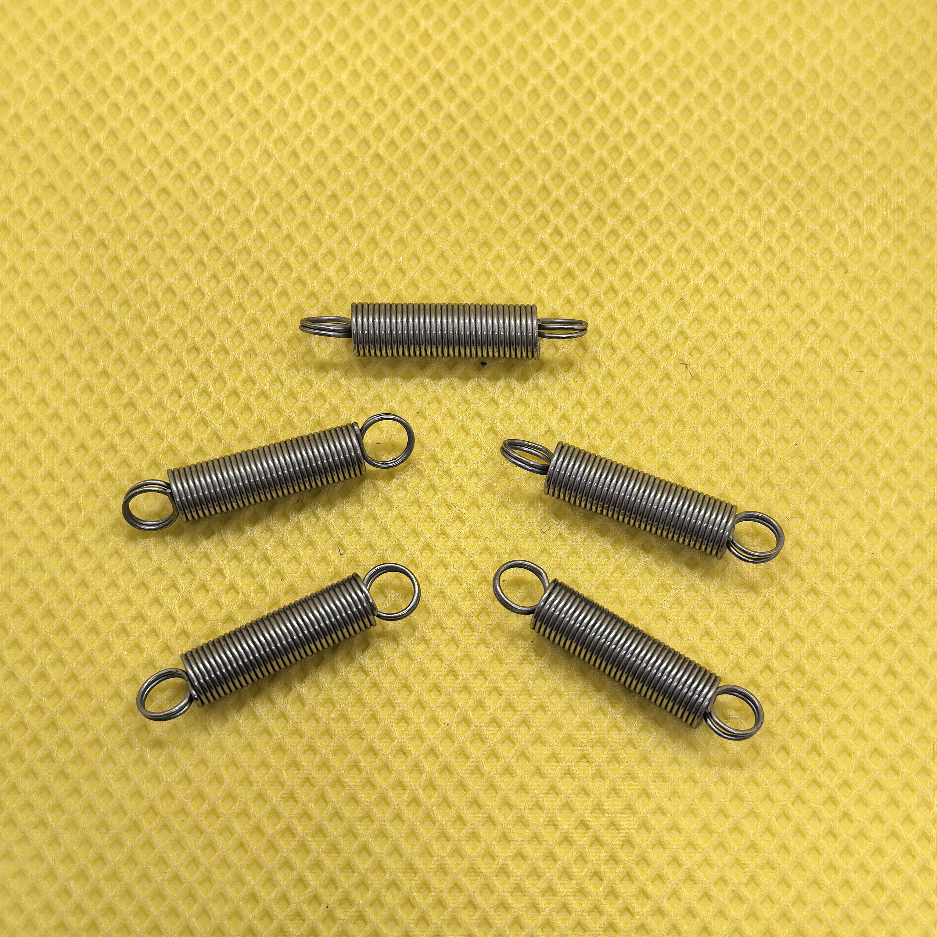 Wire Diameter 0.8mm 304 Stainless steel Small Tension Spring With Opening Hook Pullback Spring closed loop