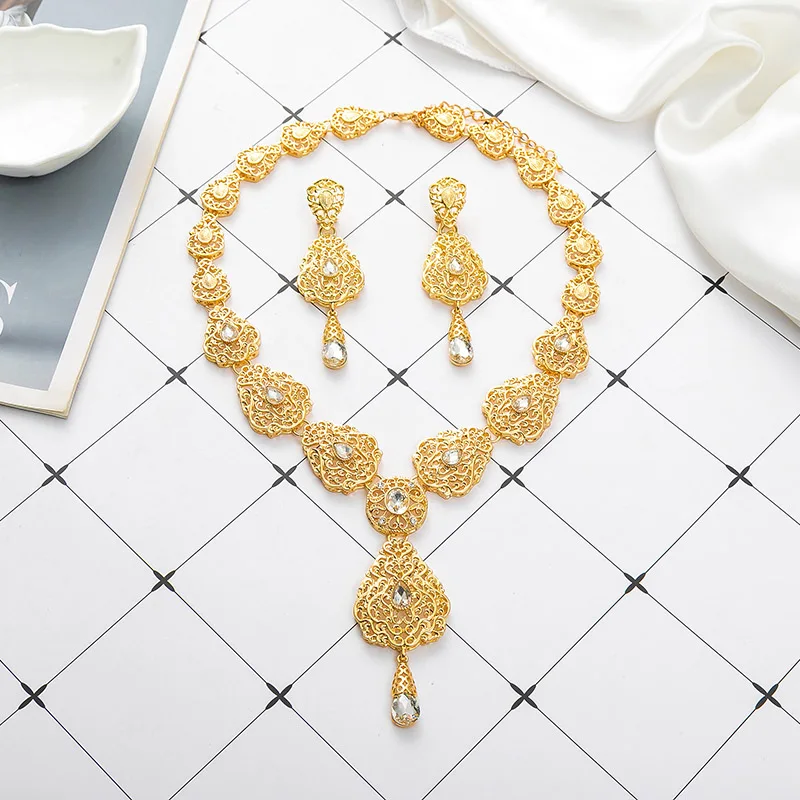 مجموعة مجوهرات كريستال تخريمية ذهبية إكسسوار زفاف رائع للمناسبات التقليدية والرسمية