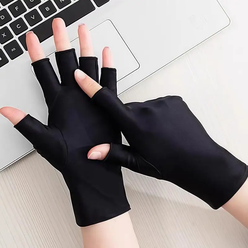 New 1Pairs Nail Art Glove UV Protection Glove Anti UV Radiation Protection Gloves Protector For Nail Art Gel UV LED Lamp Tool