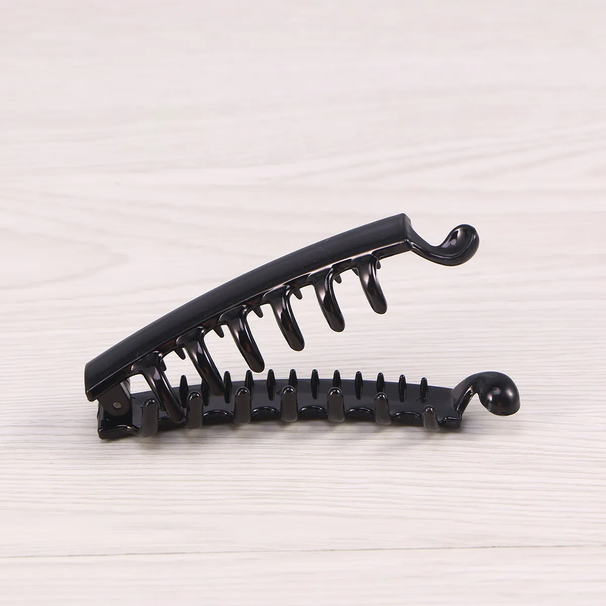 

Набор из 6 заколок для волос в форме банана для женщин: надежные, удобные, для ношения на весь день, с блестящим лаковым покрытием, заколки-крабы для хвоста