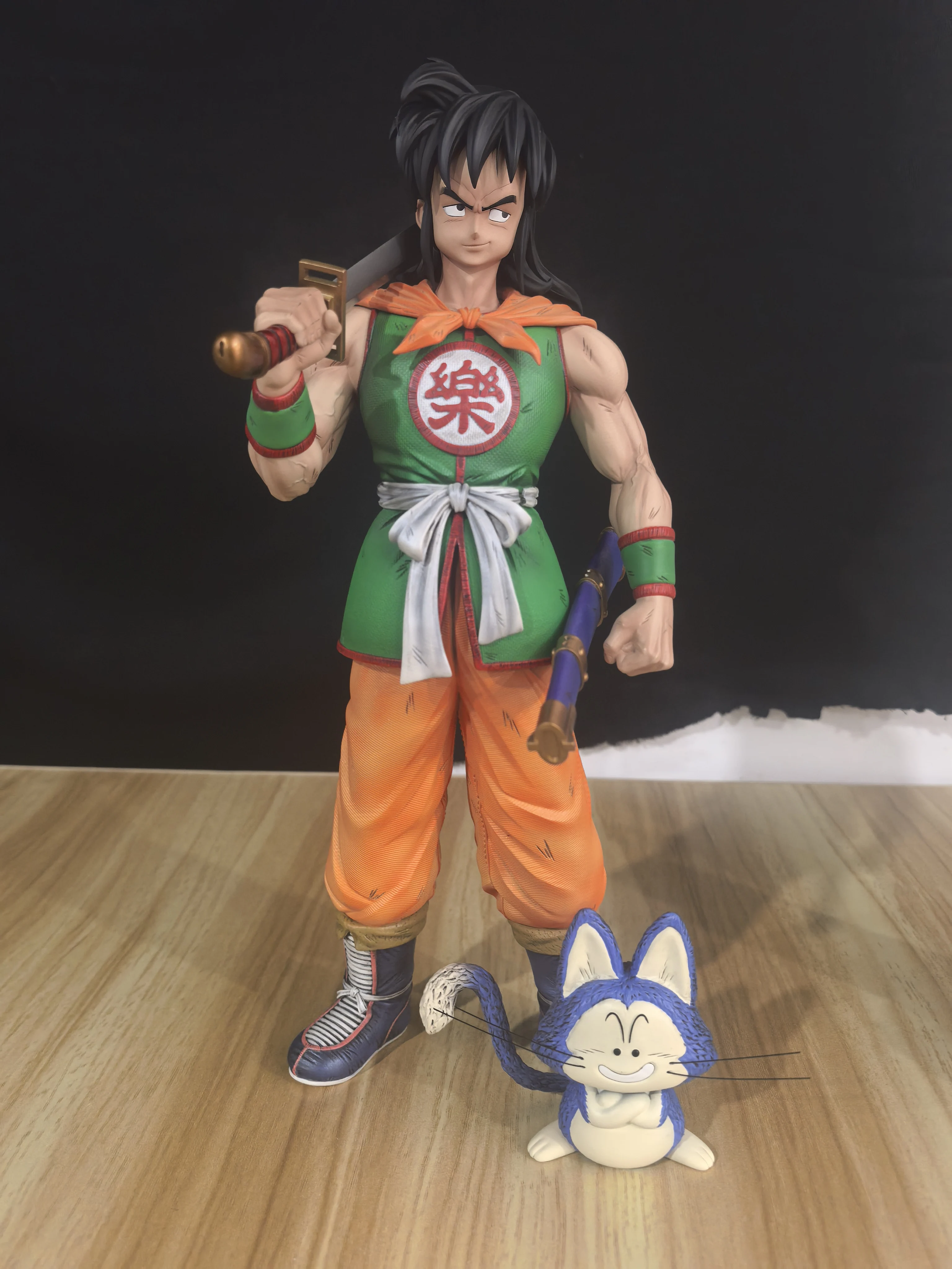 25 センチメートルドラゴンボールアニメキャラクターヤムチャ立ちナイフを保持している PVC アクションフィギュアコレクション Decorati 置物モデル装飾品