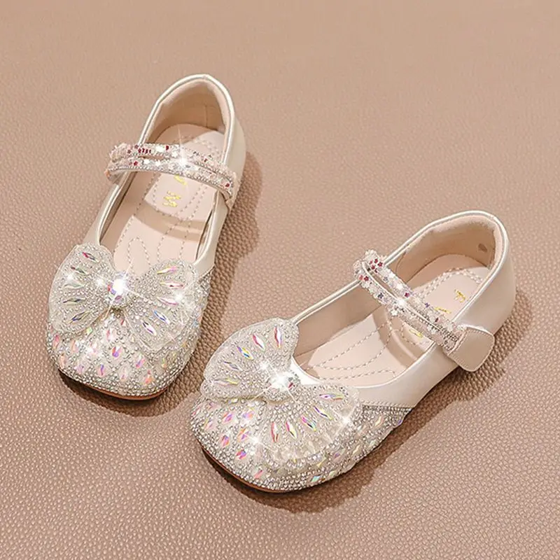 

Girls Crystal Embellished Soft Sole Princess Loafers 2026 Spring Fall New Fashion Kids Low Cut Leather Shoes
