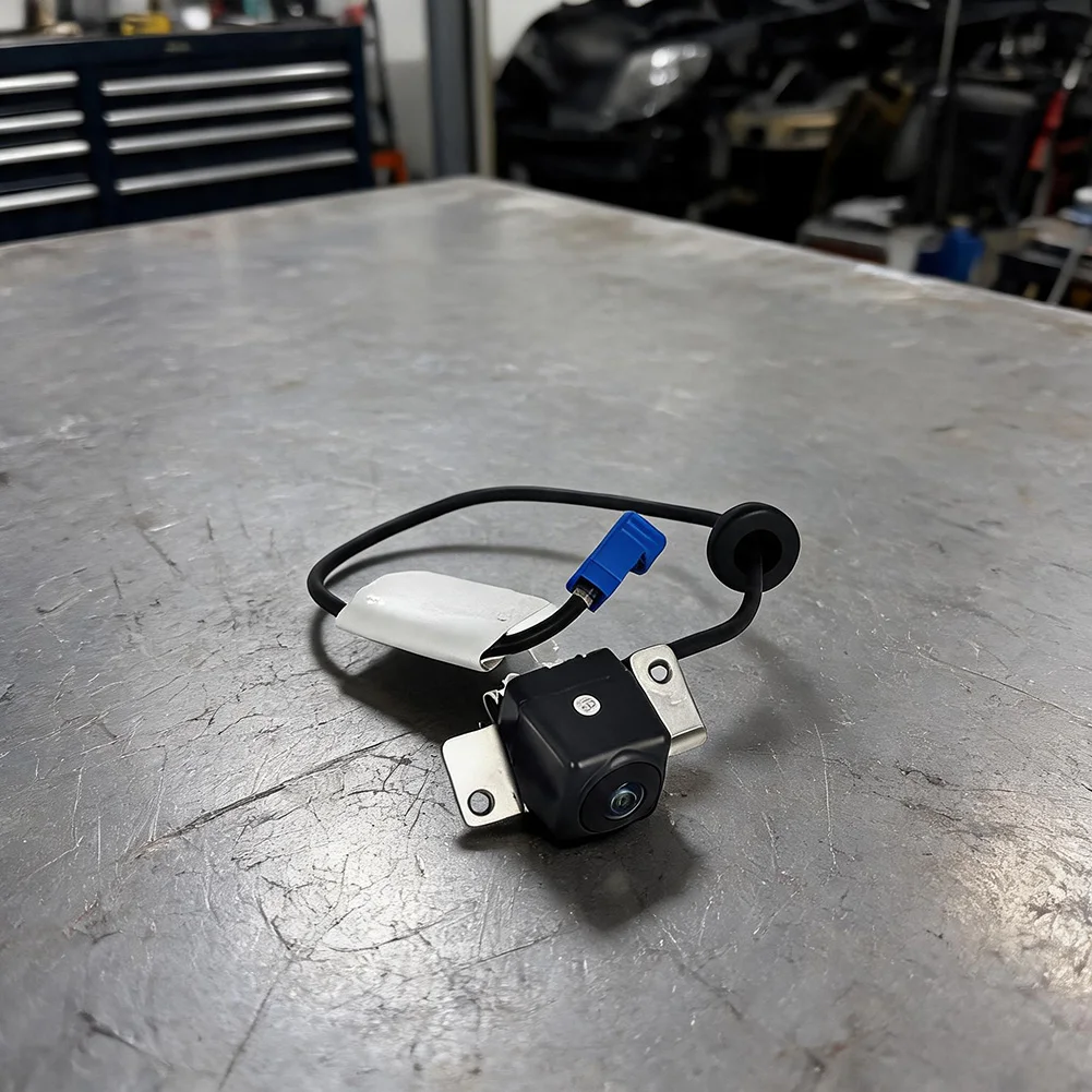 Parking Assist Camera Reverse Assist Camera ABS Material Construction Anti-aging And Wear-resistant Ultra-wide Viewing Angle
