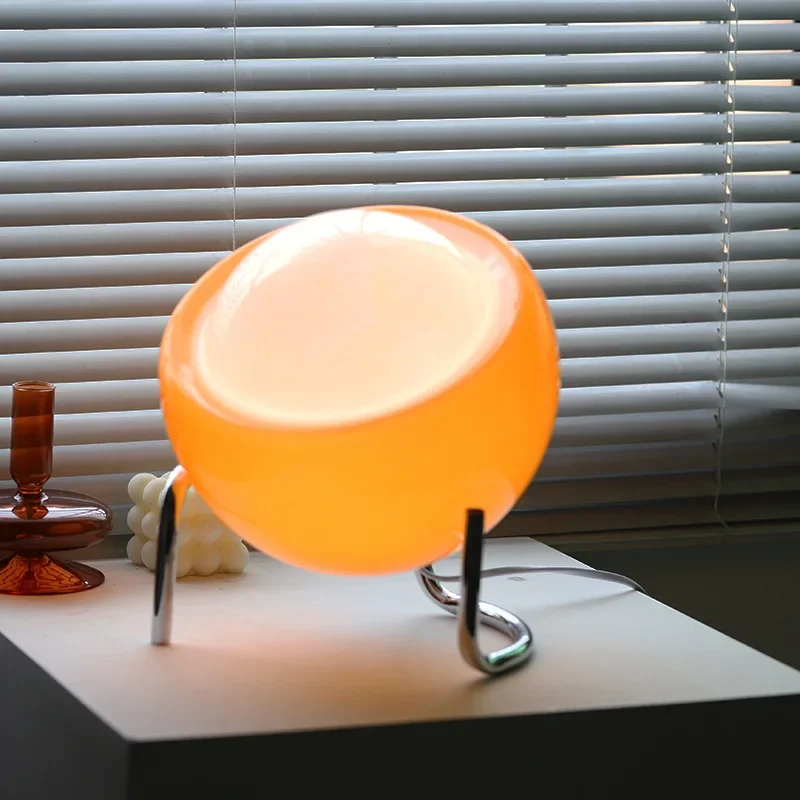 Japanese-style Bauhaus retro lamp, home creative glass lamp, suitable for light luxury desk bedroom bedside atmosphere lamp