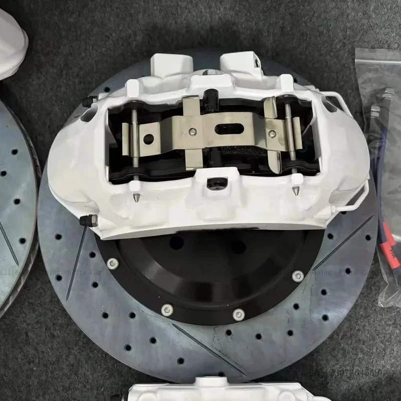 

Performance Front Racing Brake Calipers, 6-Piston Front & 4-Piston Rear for GTI GTR Series