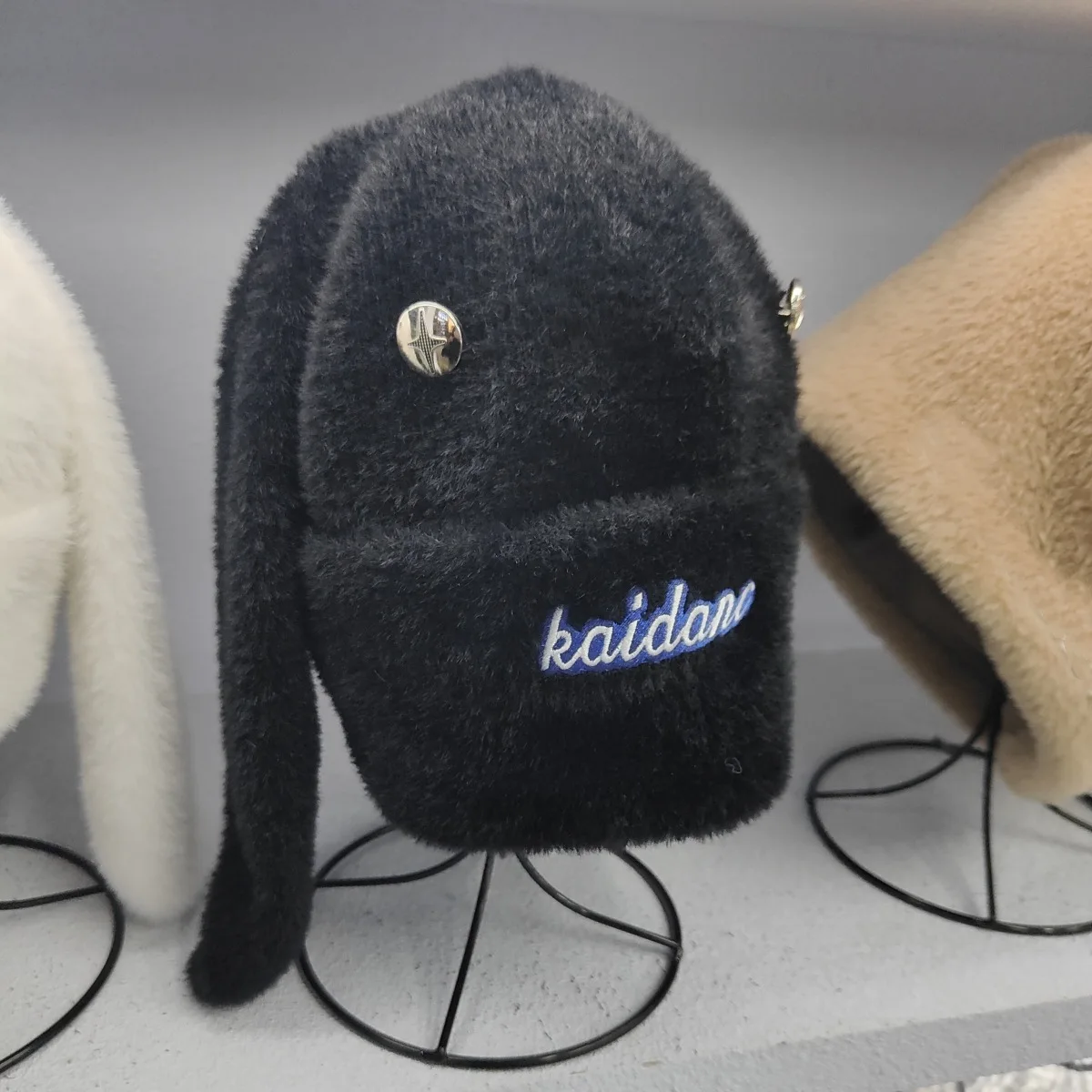 لطيف آذان أرنب صغير الأبيض أفخم تو قبعة الباردة قبعة المرأة الخريف والشتاء سدادات حماية الأذن قبعة دافئة كومة فتاة هدية H1