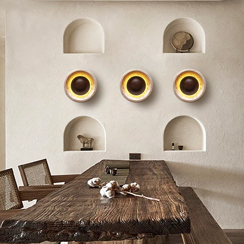 새로운 WabiSabi 벽 램프 크리 에이 티브 디자이너 노란색 Travertine 침실 머리맡 복도 입구 빈티지 거실 장식 조명