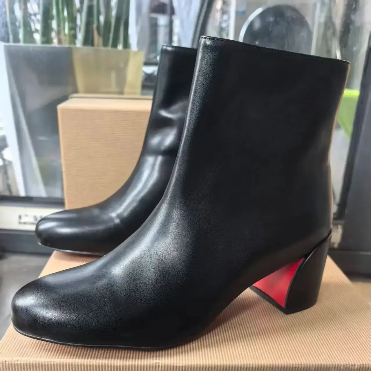 

Black Leather Red Sole Bottom Short Boots For Women Chunky 5.5cm Heels Round Toe Back Zipper Botas Female Mujer Classics Lady