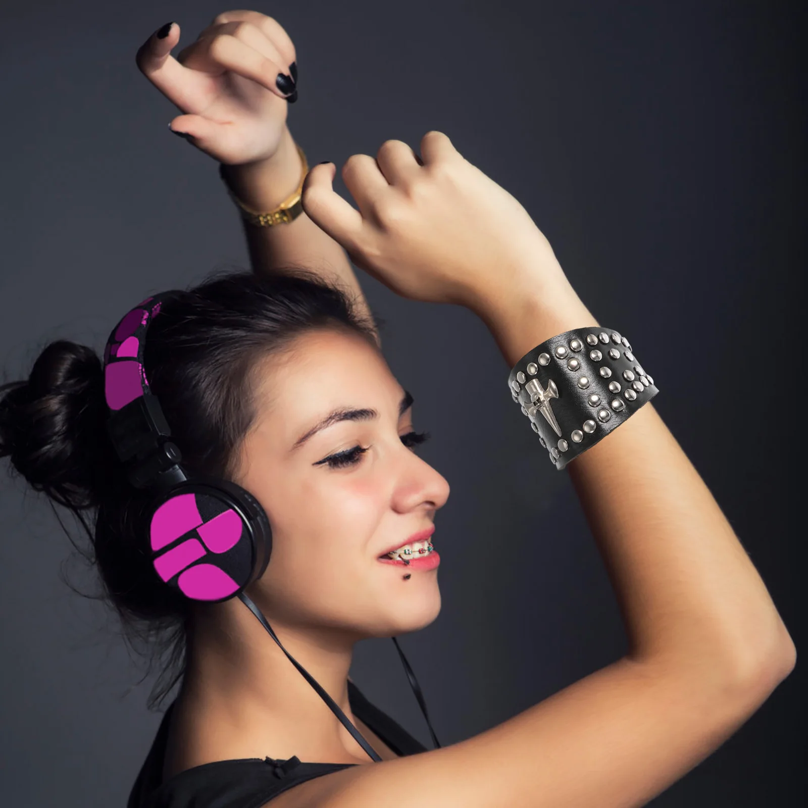 

Punk Handband Fashion Wrist Chain Studded Cuff Bracelet Bracelets Accessories Accessory Vintage