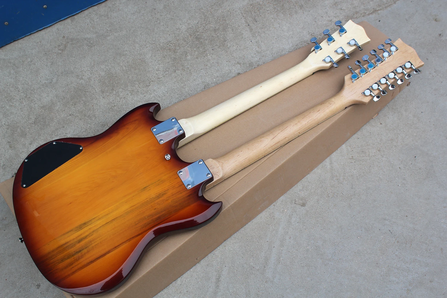 Guitarra eléctrica Sunburst de doble cuello, 6 + 12 cuerdas, barata