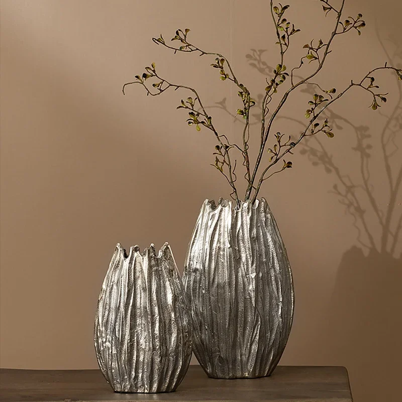 

European modern simple aluminum metal hammer pattern flower ware silver vase ornament model room hotel living room decoration