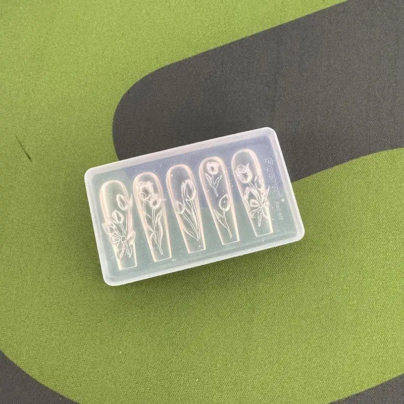1 Stück hochtransparente 3D-Nagelkunst-Schnitzform mit Box, Schmetterlings-, Tulpen- und Lilienblumen-Vorlage für Nageldekoration – Detail 6