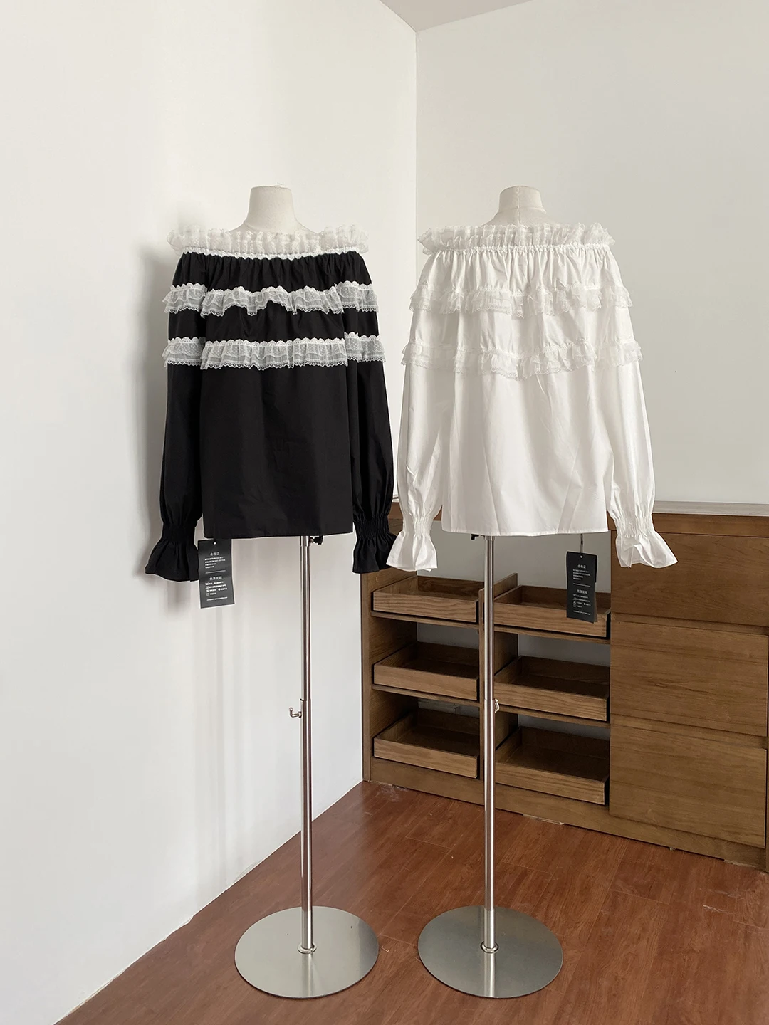 

Elegant Lace Splice Long Sleeve Women's Shirt Collar Design Spring New Style Commute Style Loose Fit Fashion Sensation Top