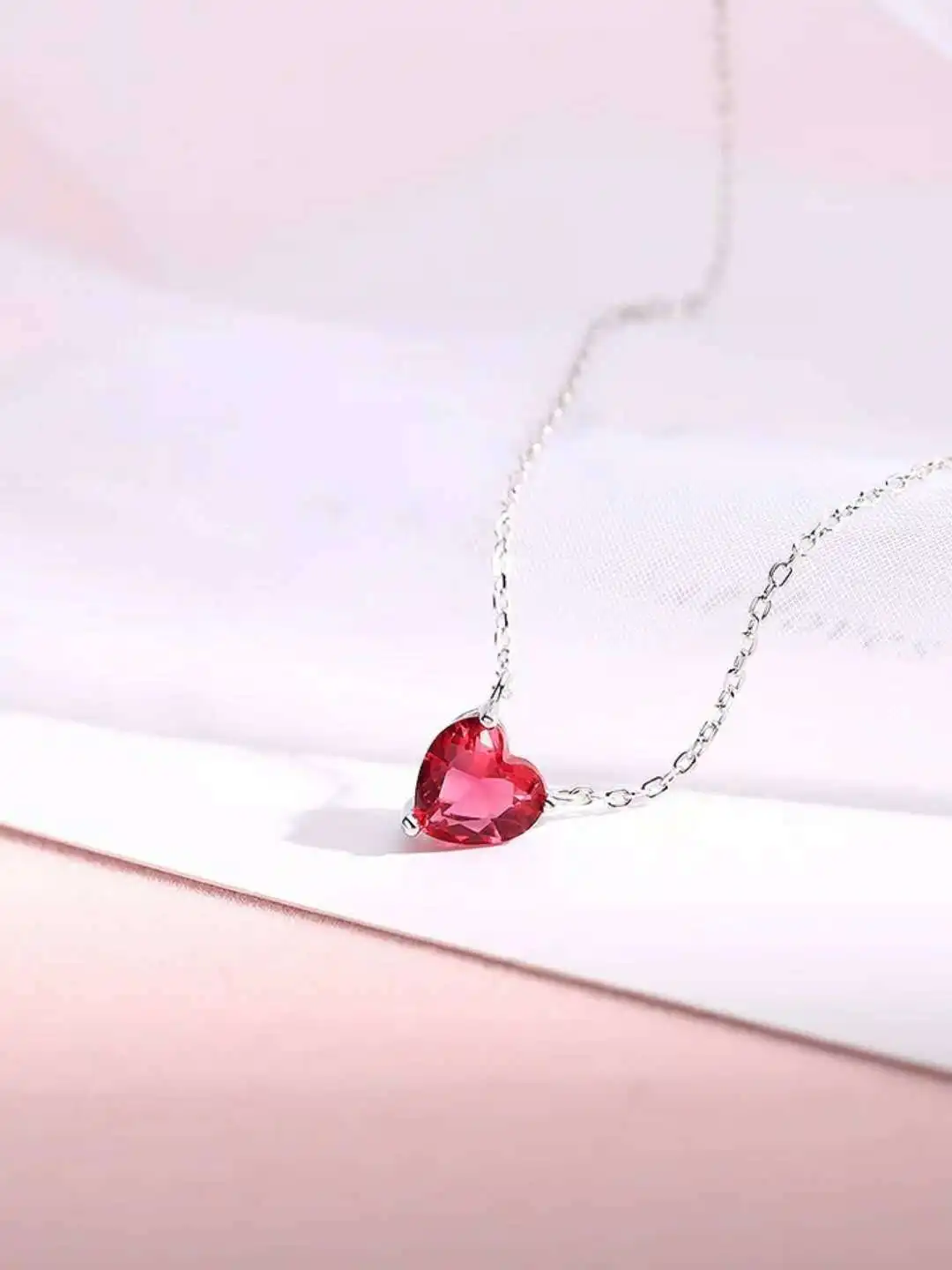 Fashion Silver Plated Red Zircon Crystal Clavicle Chain Necklace for Women Girl\'s Charm Necklace Fine Jewelry Accessories