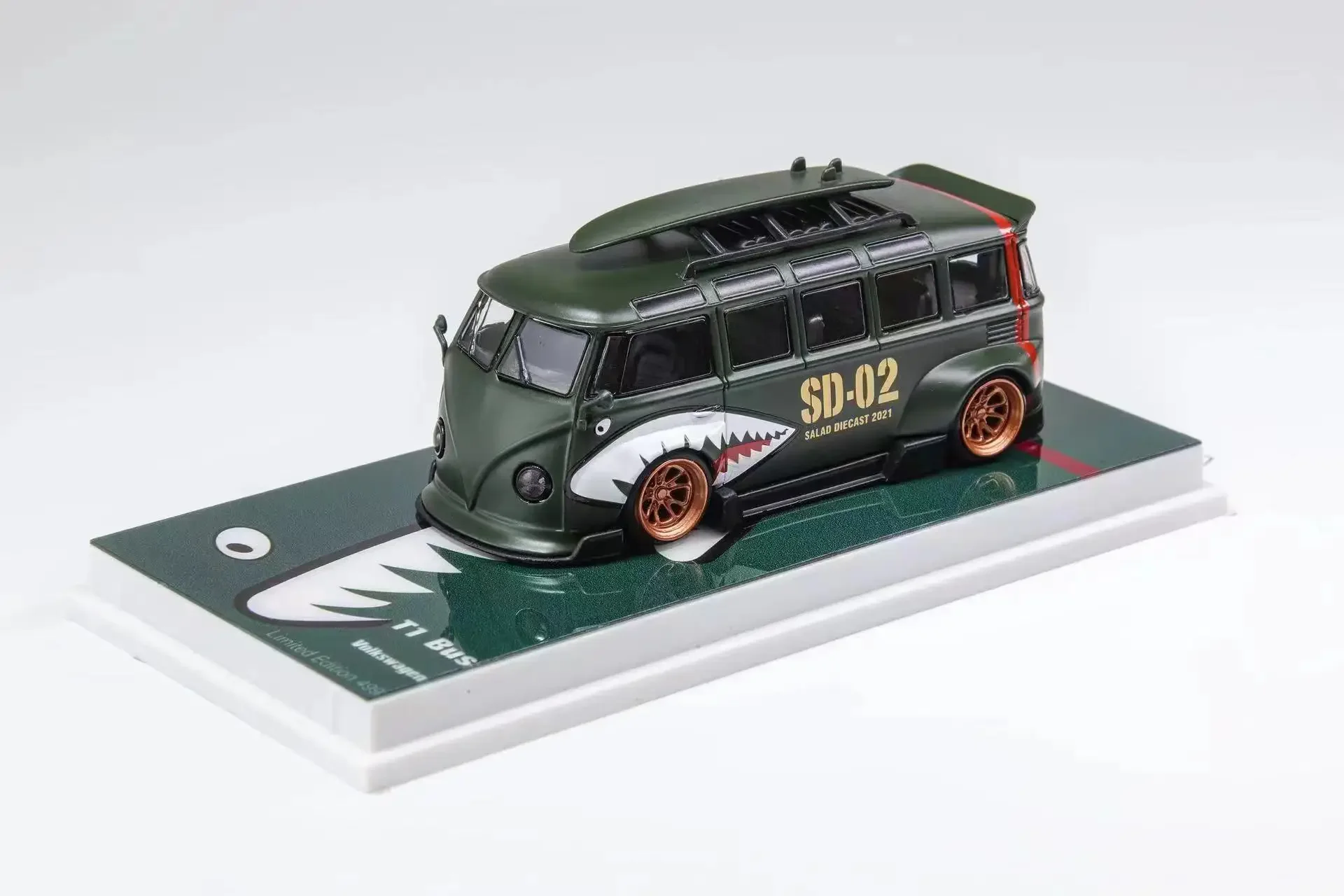 

Flame Model 1:64 T1 Kombi WHITE GREEN PINK limited500 Diecast Model Car