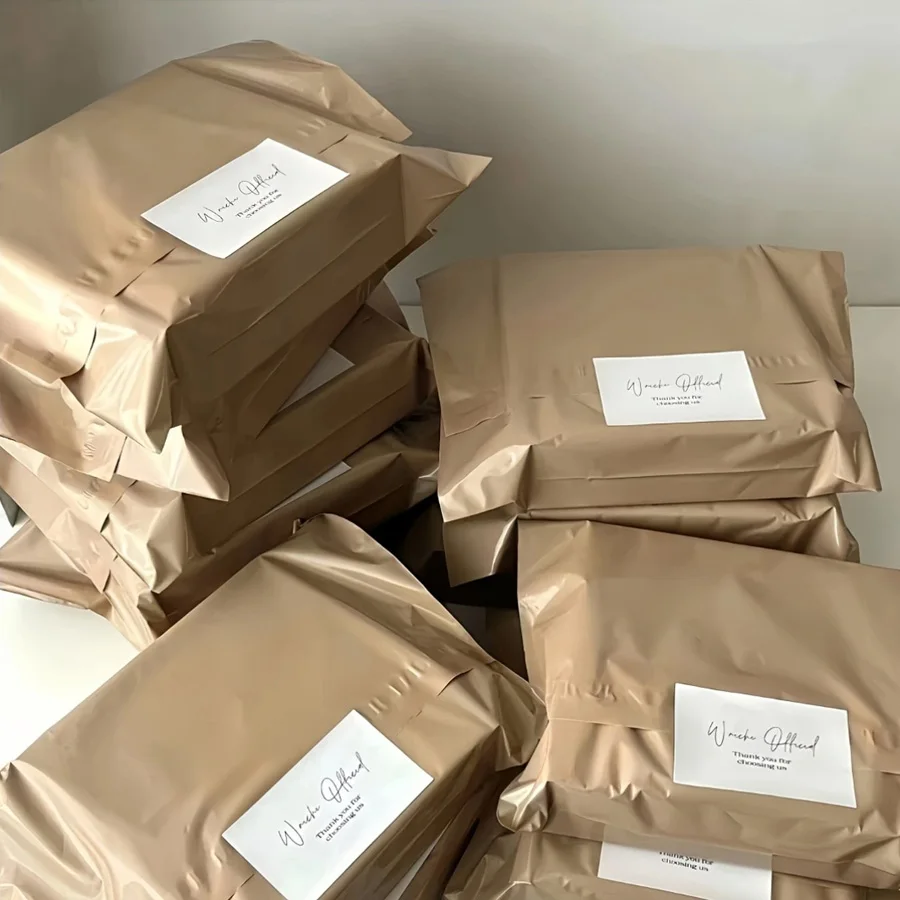 

10pcs coffee-colored express delivery bags, gift luggage and clothing bags, used for mailing letters and express deliveries.