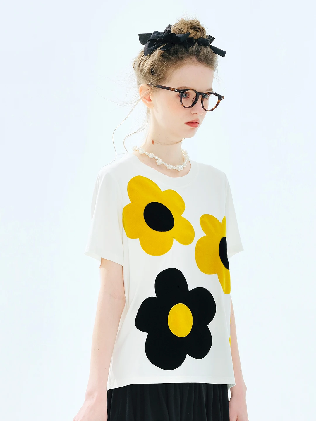

Women's White Short Sleeve T-Shirt Yellow Black Floral Print Loose Fit Casual Fashion Summer Daily Wear Soft Blouse Top 255103
