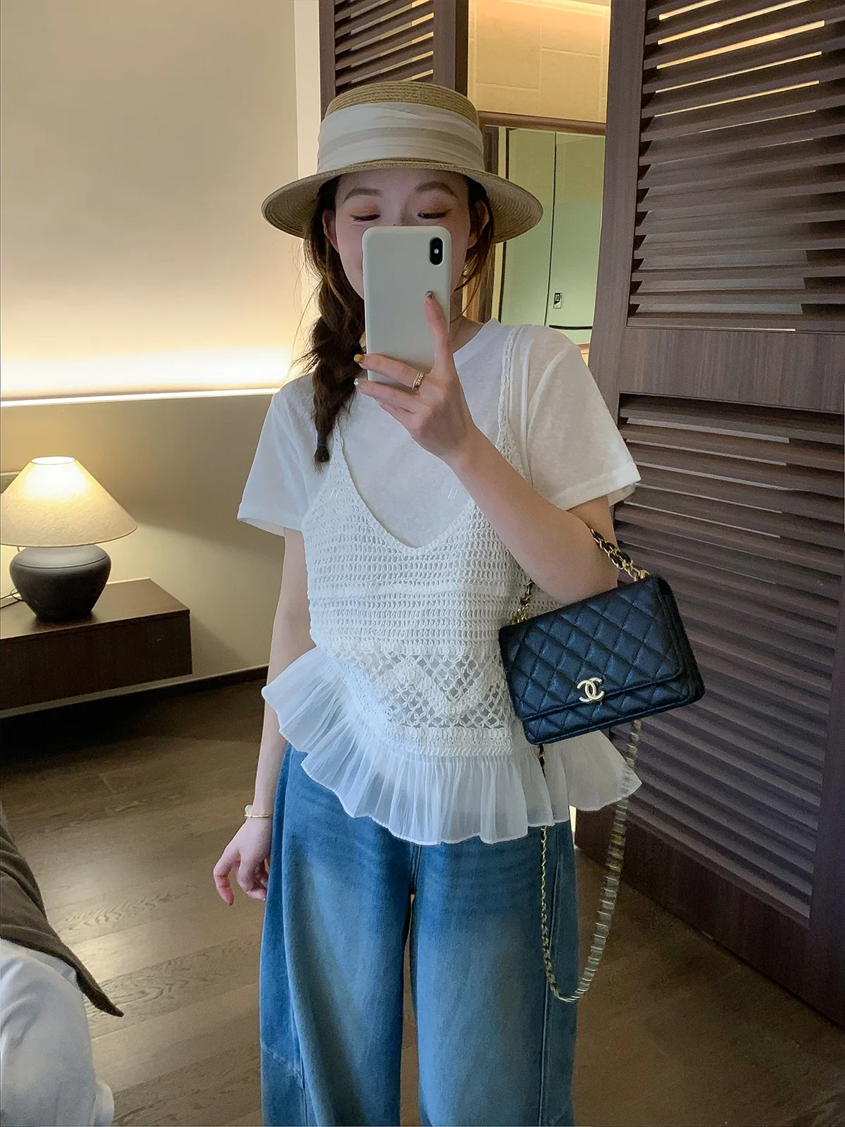 

Модный комплект из двух предметов: футболка с коротким рукавом и вырезами, а также жилет, женский, весна 2026, с принтом Love Devil Fish