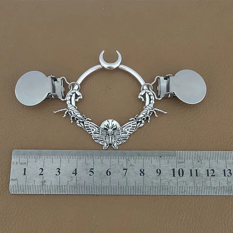 Witchy Gothic Skull Butterfly Cloak Clasp matel Shawl Clip with Stainless Steel Back Clip,Vintage Fastener Robes and Clasp Capes