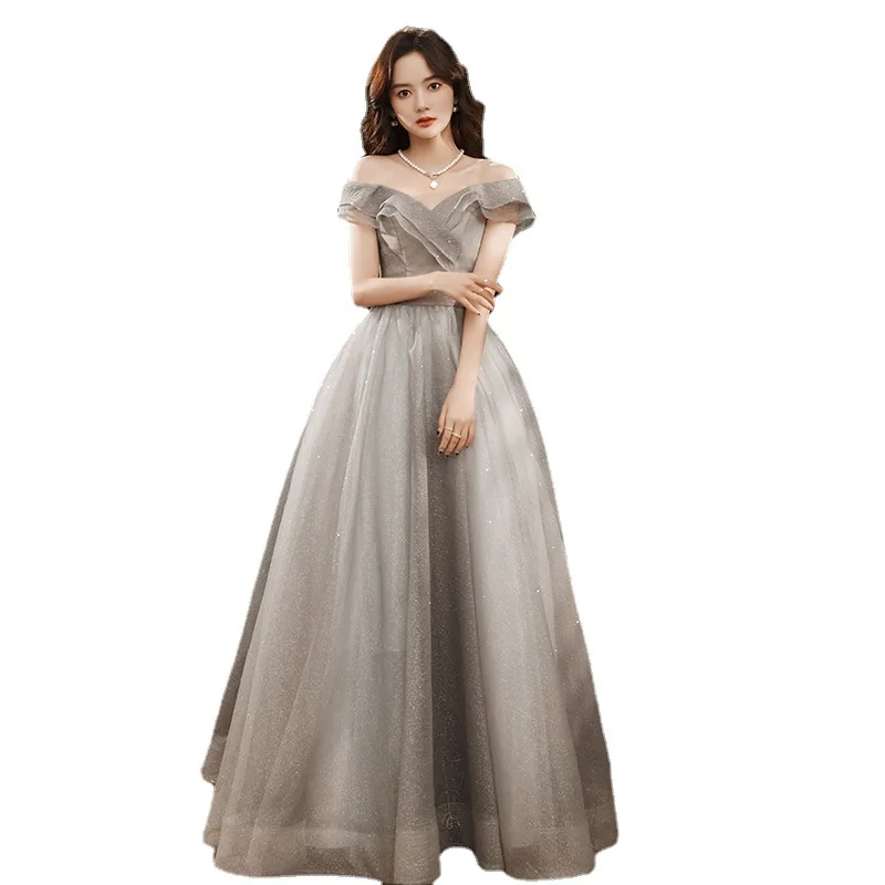 فستان سهرة فاخر للحفلات الراقصة رمادي بلينغ تول بدون أكتاف وأربطة على شكل حرف a بطول الأرض بالإضافة إلى حجم مخصص للنساء فستان رسمي للحفلات