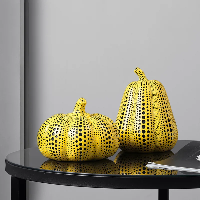 Polka Dot Art Yellow Pumpkin Decoration, Animal Simulation Resin Decoration, Nordic Art, Living Room, TV Cabinet。