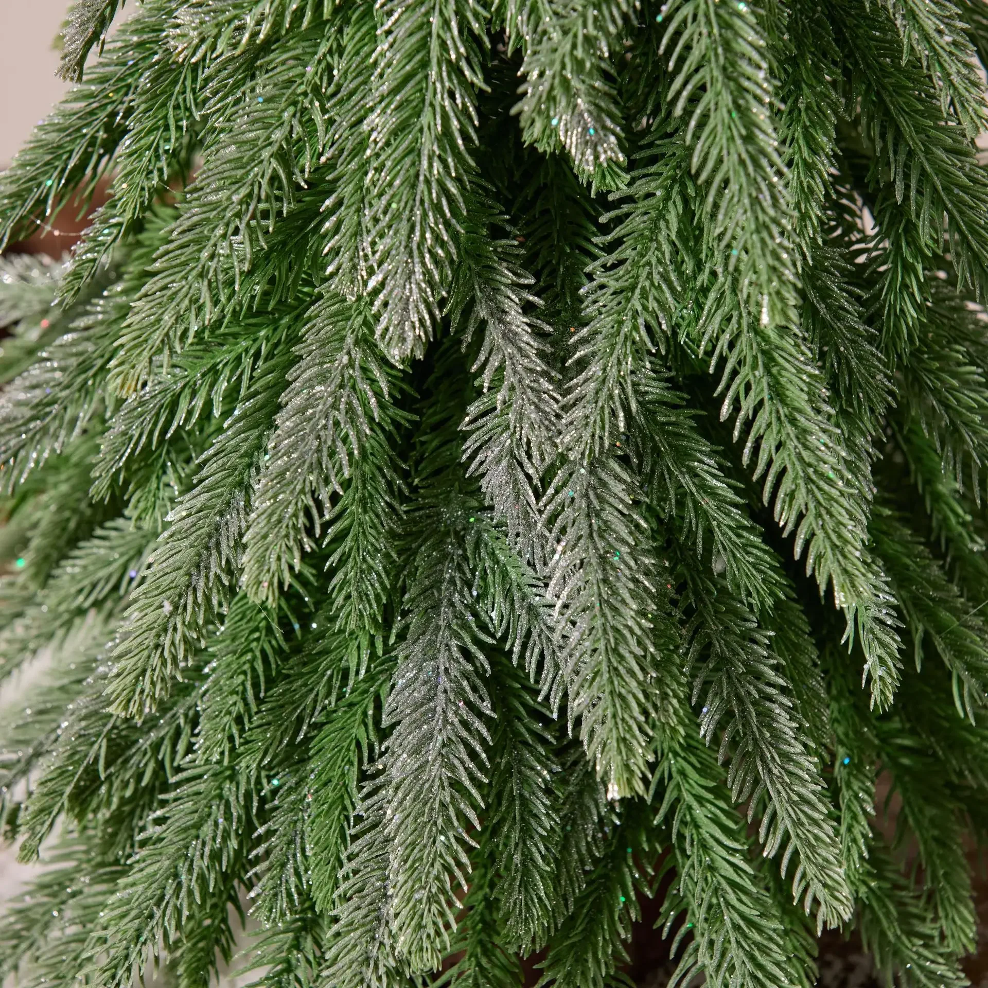 1Pcs 45CM Mini Snow-Frosted Pine Needle Christmas Tree Tabletop Decoration Small Desktop Ornament Festive Home And Office Decor