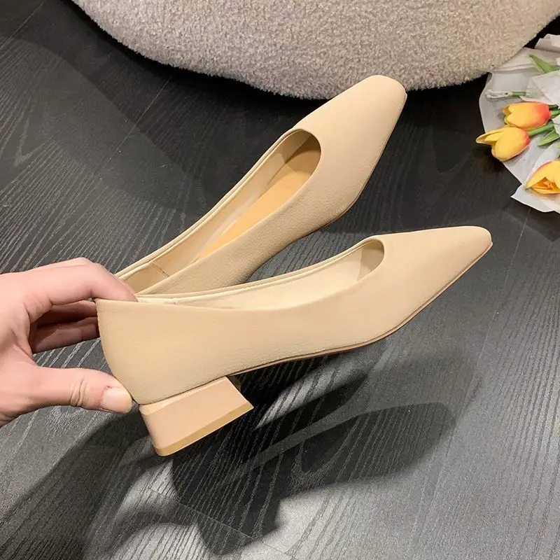 Letnie obuwie damskie Buty z kwadratowymi noskami dla kobiet 2024 Normalna skóra Casual Niski obcas Eleganckie biurowe zielone buty Wakacje Wiosna
