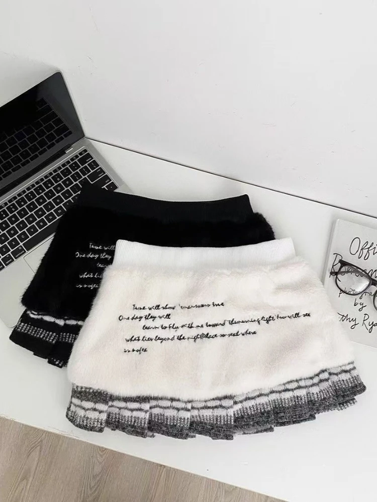 2026 Winter Fashion Design High-waist Short Skirt Women Vintage Chic Letter Embroidery Patchwork Package Hip A-line Skirt New
