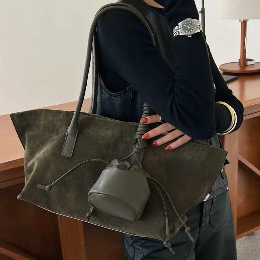 سعة كبيرة من جلد الغزال حمل المرأة حقيبة فاخرة مصمم حقائب كتف للنساء حقائب اليد والمحافظ الرجعية 2026 حقيبة الخفافيش المتسوق الجديد #3