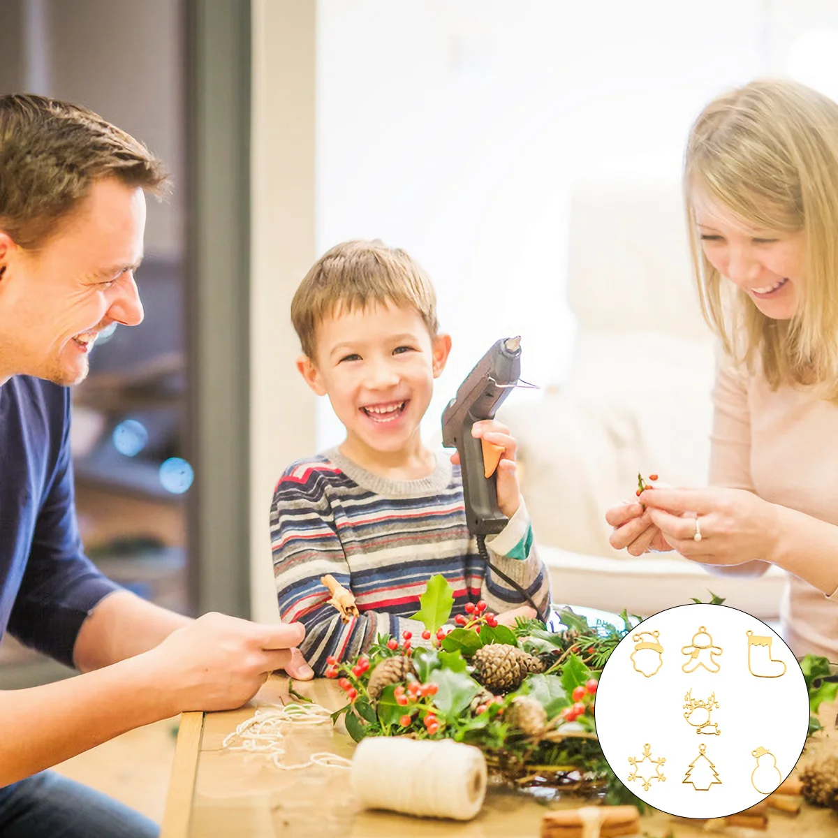 

35Pcs Durable Zinc Alloy Christmas Molding Adornment DIY Craft Kit Golden Epoxy Molds Epoxy Molds Alloy Jewelry Making Supplies