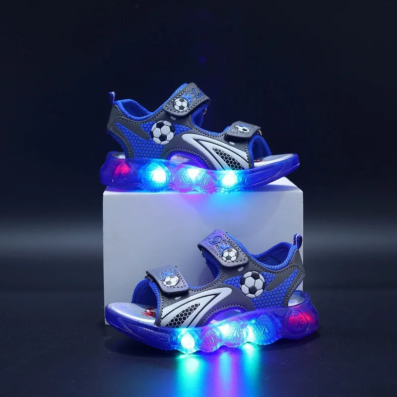 Child Casual Sandals2026Summer New Light Up Child Soft SoledShoeSimple Boys Anti Slip BeachChild Student Campus VersatileSandals