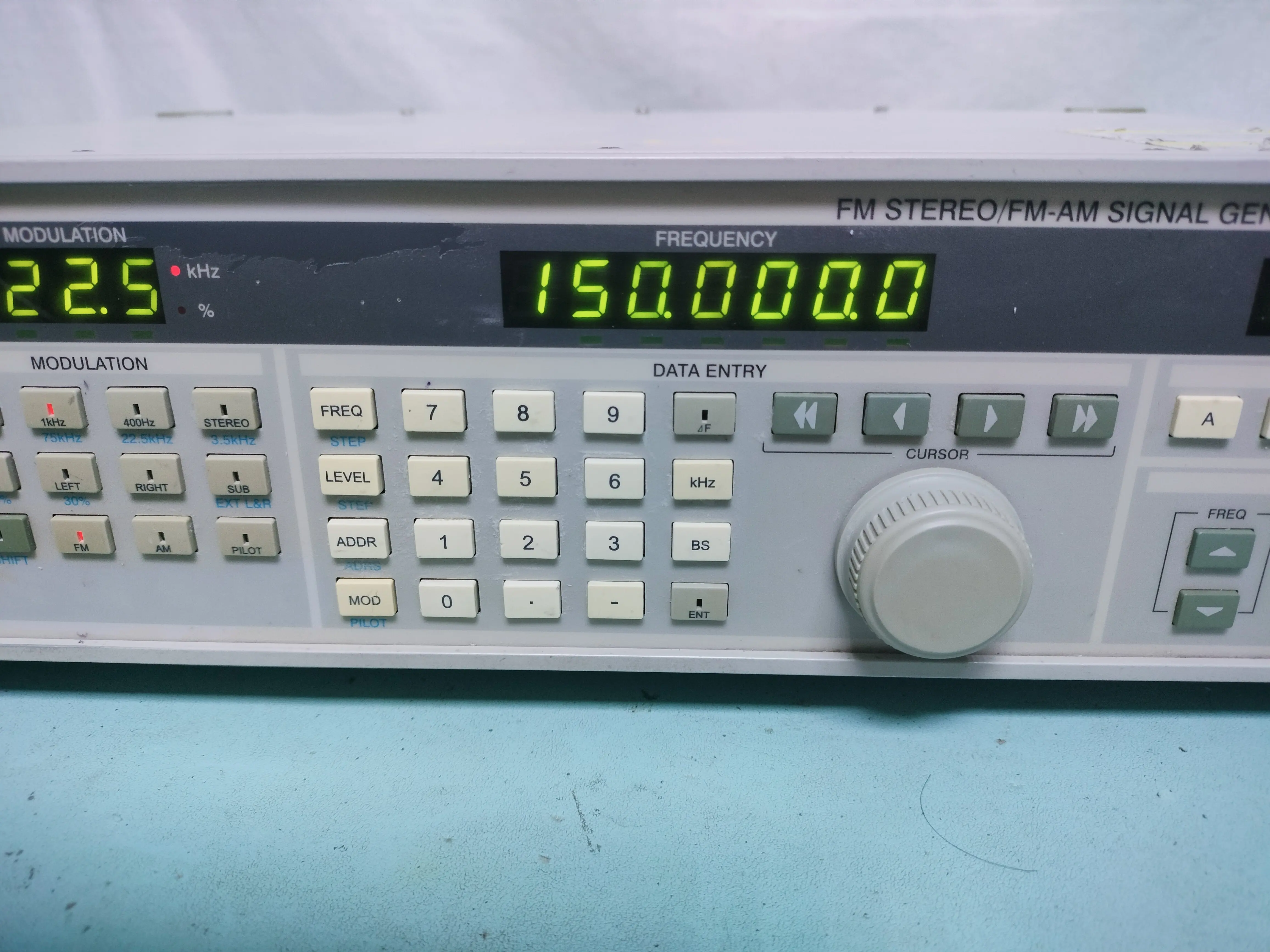 SG-1501B Stereo High-Frequency Signal Generator, 100K-150MHz Signal Source 80% New