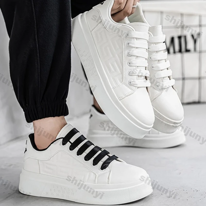 

Men's White Sports Shoes 2025 Spring Outdoor Non Slip Platform Sneakers Comfortable Height Increase Fashion Lace Up Casual Flats